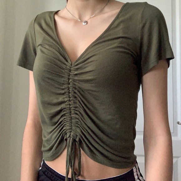 Green cinched crop top S - Picture 2 of 5